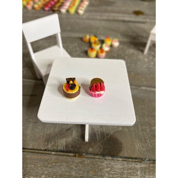 Miniature Dollhouse Set of 11 Fruit Tarts Dessert Food Assorted Pastries Crafts - Picture 6 of 9